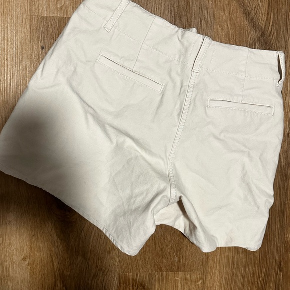 Brand new aritzia Wilfred shorts - Picture 3 of 3